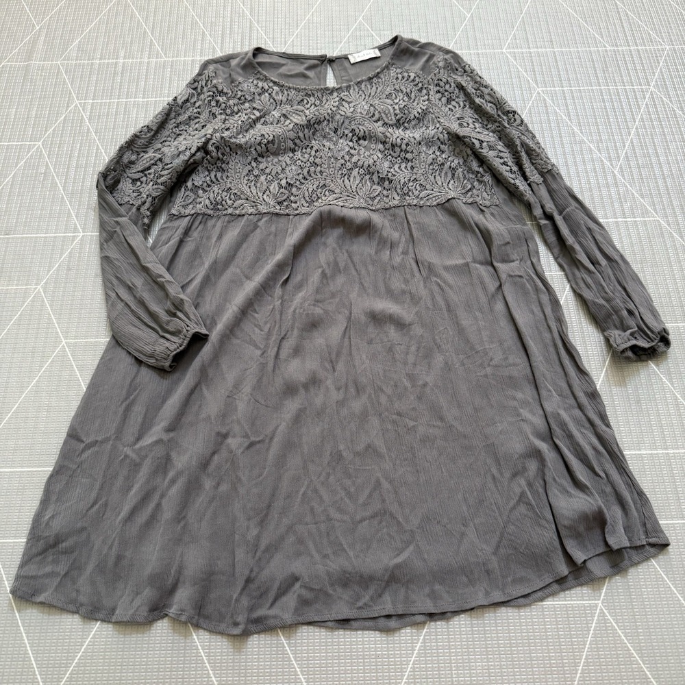 Altar'd State Dress Sz L Green Gray Scalloped Lace Fit And‎ Flair Long Sleeve